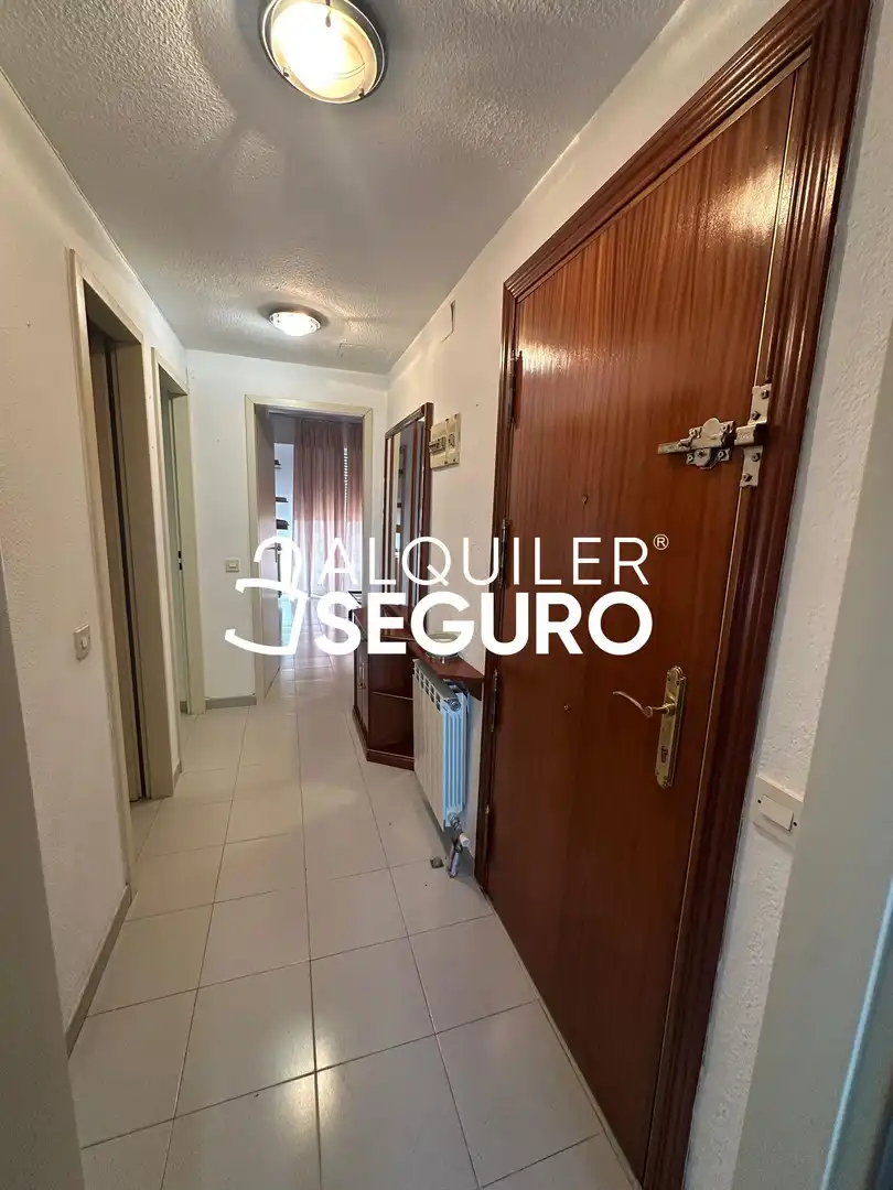 Flat for rent in Madrid  with Heating, Terrace and Furnished