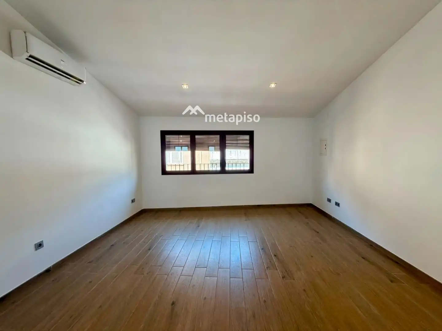 Flat for sale in El Vendrell  with Air Conditioner, Heating and Terrace