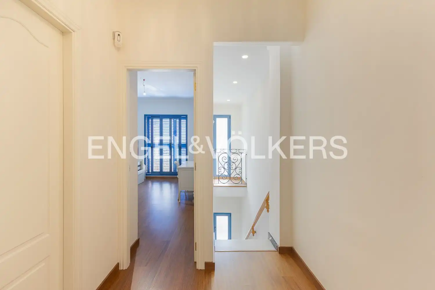 Casa adosada en venta en Valencia con Aire acondicionado, Calefacción y Parquet
