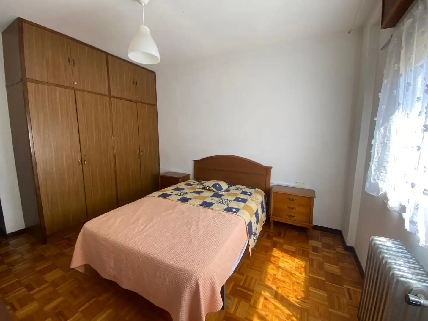 Dormitori de Pis en venda en O Carballiño   amb Calefacció, Parquet i Traster