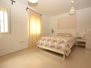 Bedroom of Buildings for sale in Sevilla