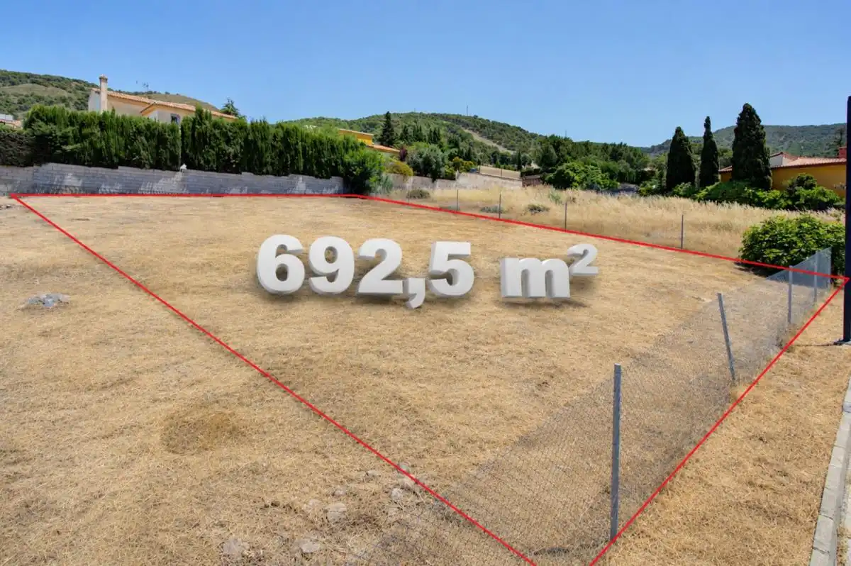 Residential land for sale in Calle C-1 39, imagen 2