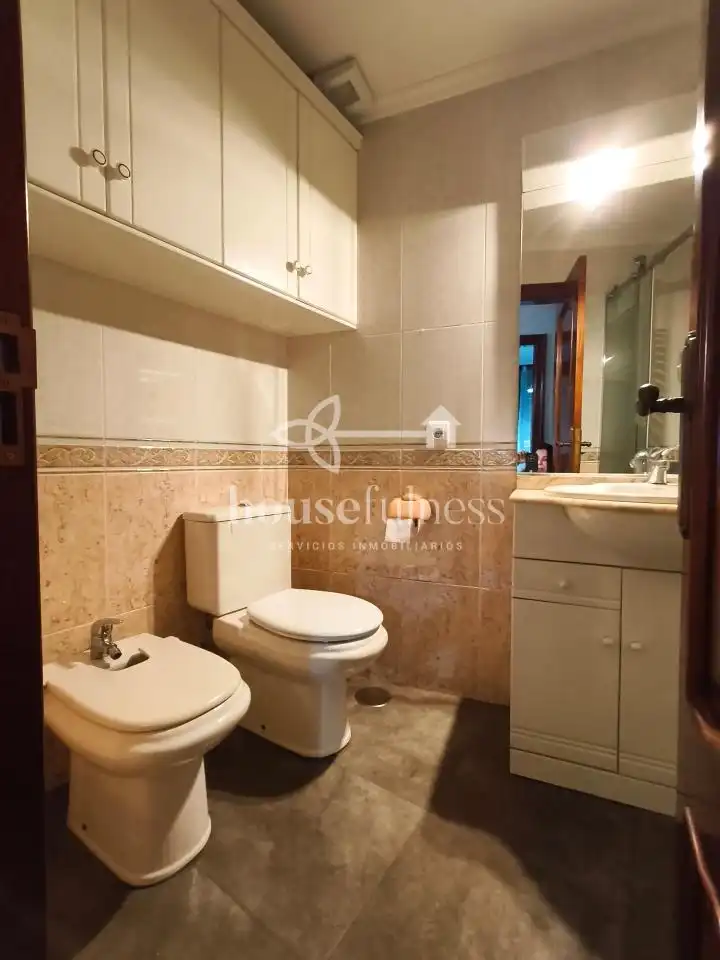 Baño de Piso en venta en Ferrol con Trastero y Amueblado