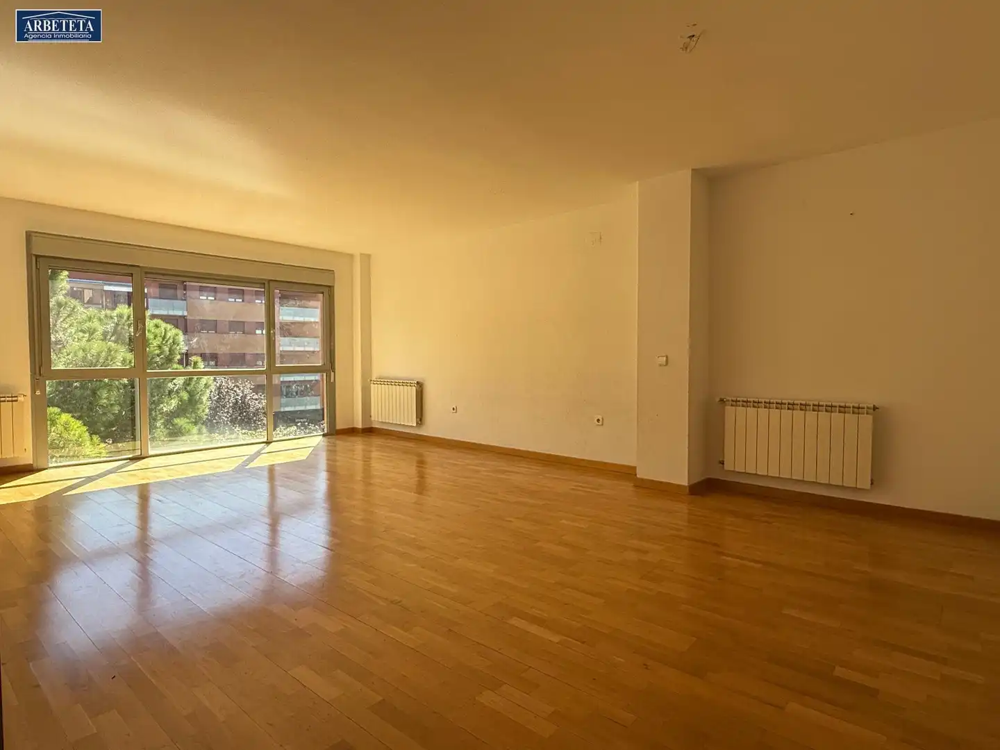 Piso con piscina en venta en Los Valles - Sanz Vázquez - El Fuerte