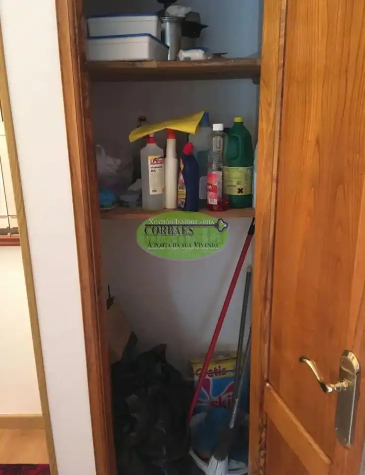Wohnung zum Verkauf in Xunqueira de Ambía mit Heizung, Abstellraum und Möbliert