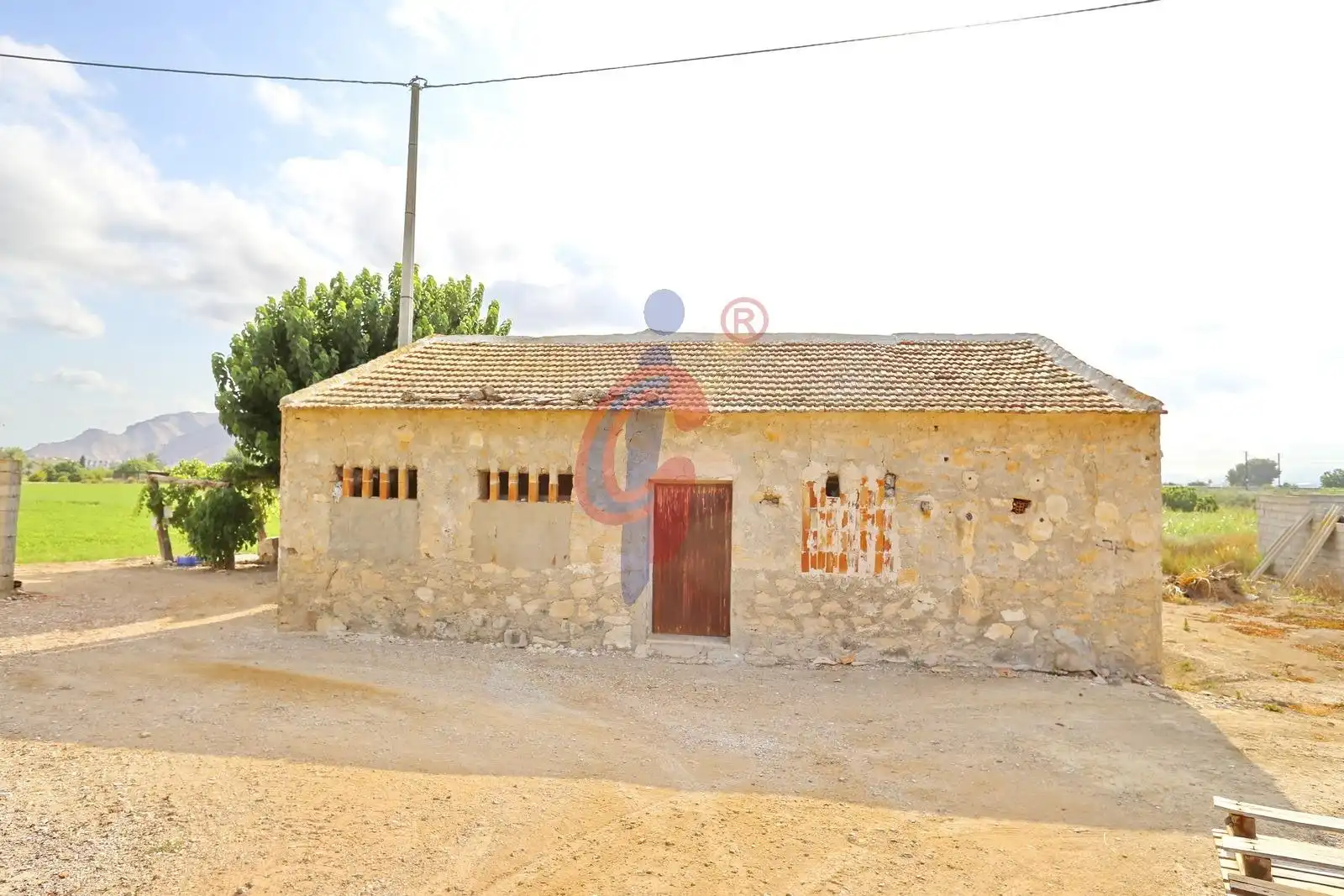 Vista exterior de Finca rústica en venda en Callosa de Segura amb Jardí privat