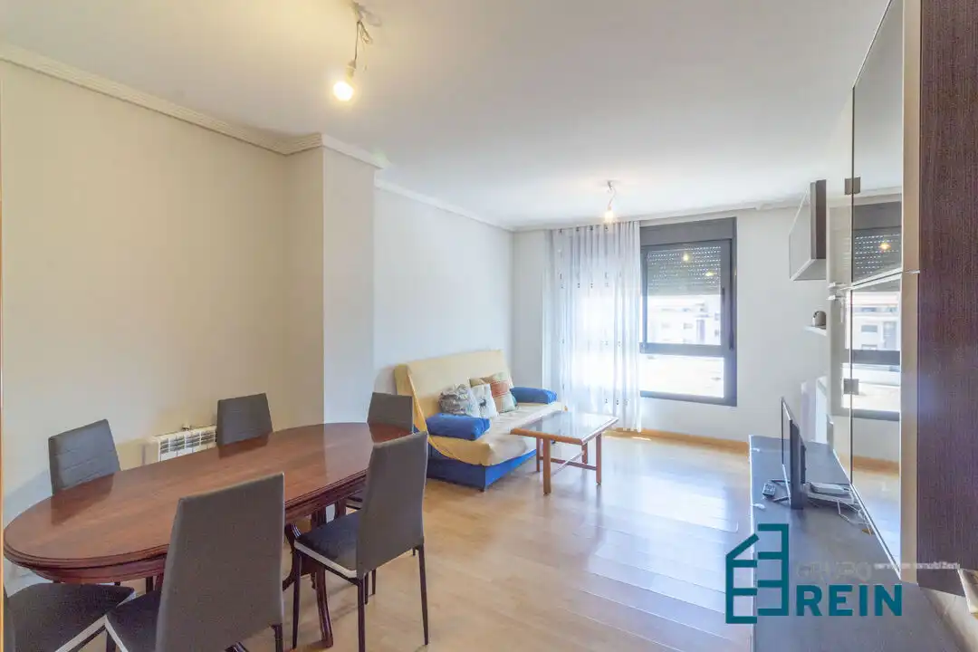 Living room of Flat for sale in Recas  with Air Conditioner and Heating