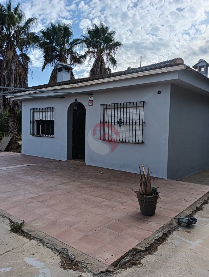 Vista exterior de Finca rústica en venda en Cártama amb Jardí privat