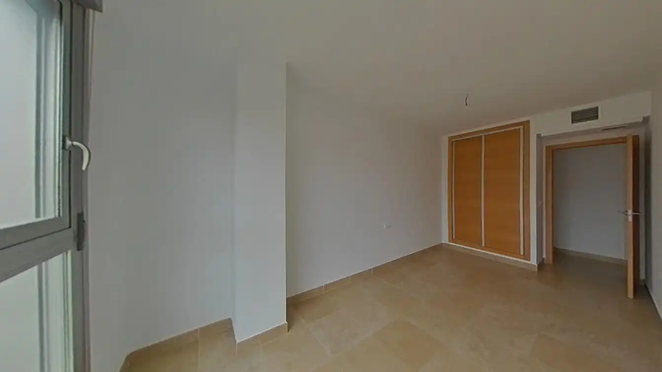 Piso en venta en Alicante / Alacant con Aire acondicionado, Calefacción y Piscina