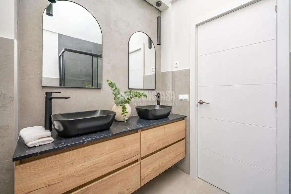 Baño de Piso en venta en Madrid con Aire acondicionado y Amueblado