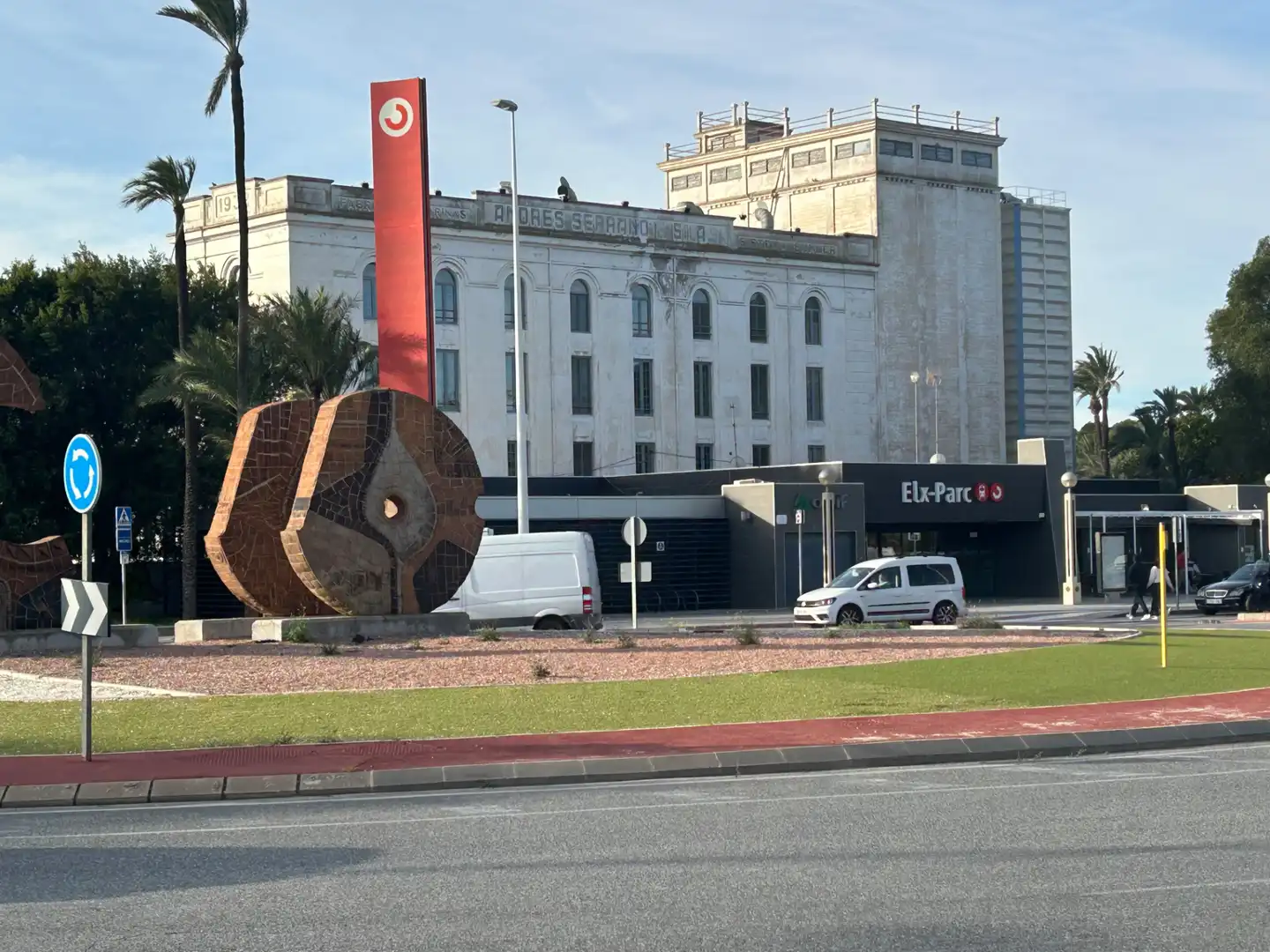 Vista exterior de Residencial en venta en Elche / Elx