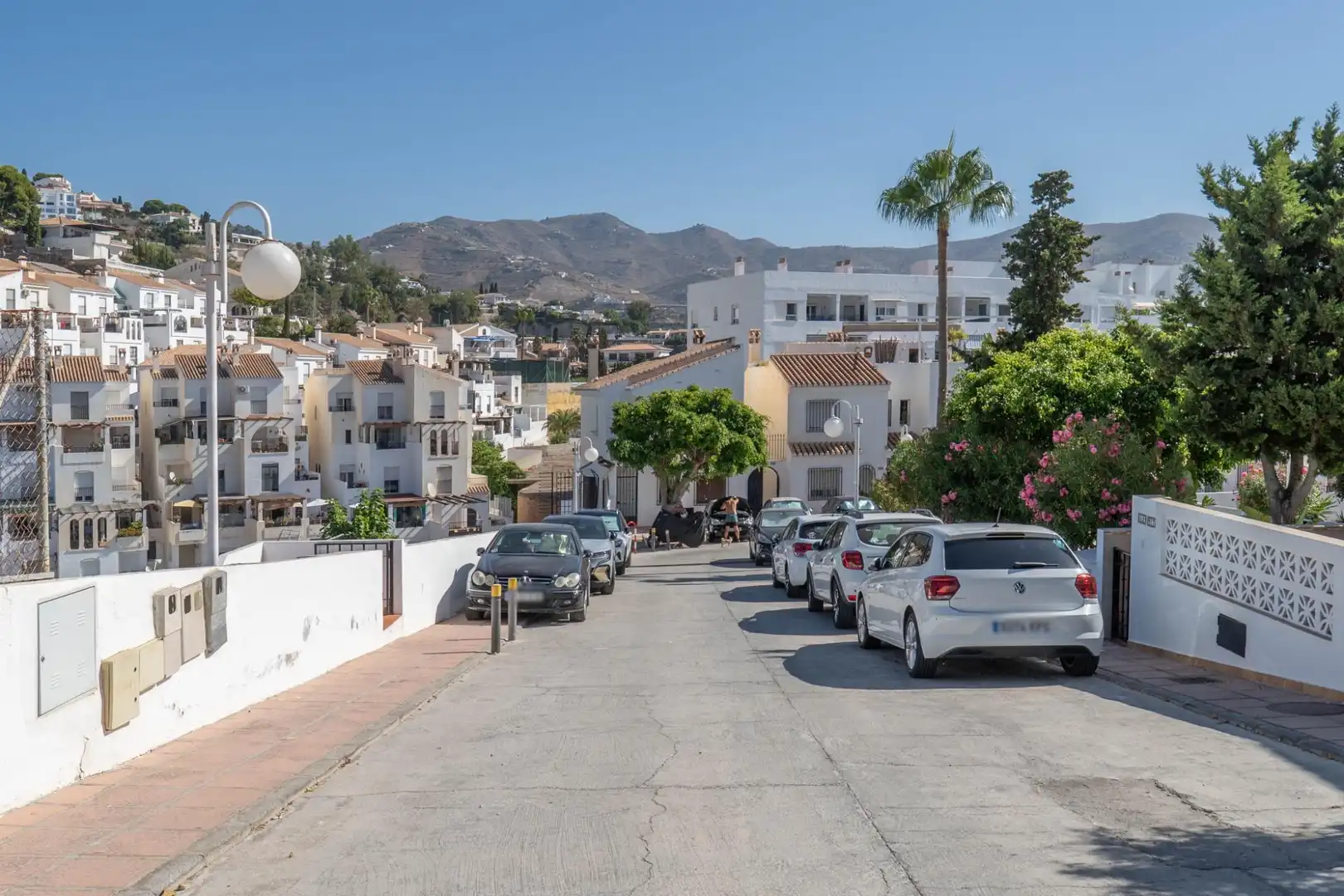 Vista exterior de Casa o chalet en venta en Almuñécar con Jardín privado, Terraza y Balcón