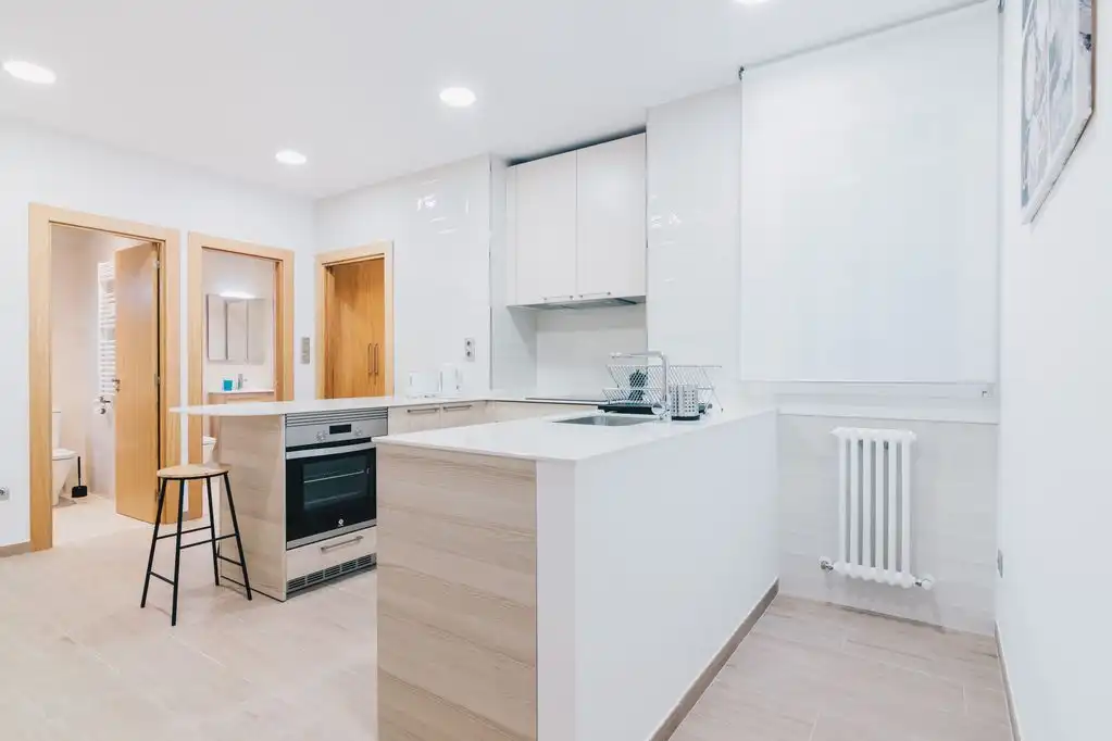 Flat for rent in Calle Macías Picavea, 4, Centro