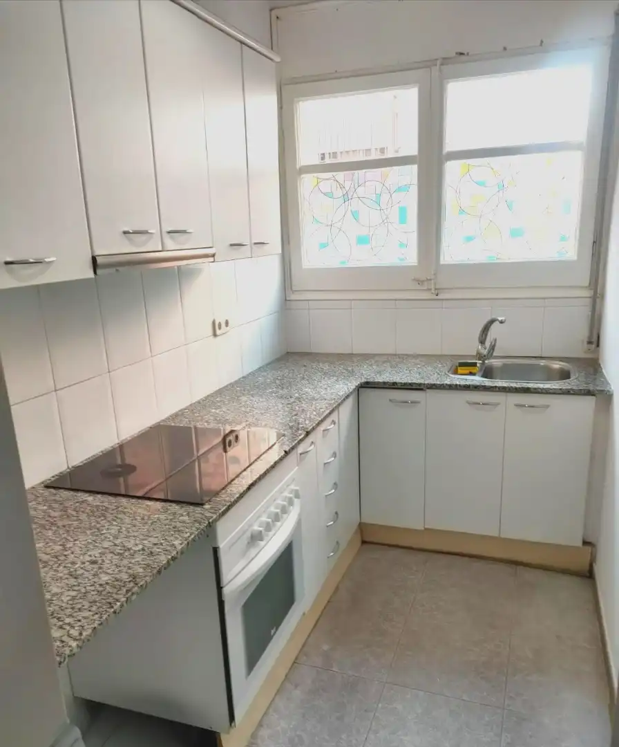 Flat for sale in Sant Andreu, imagen 2