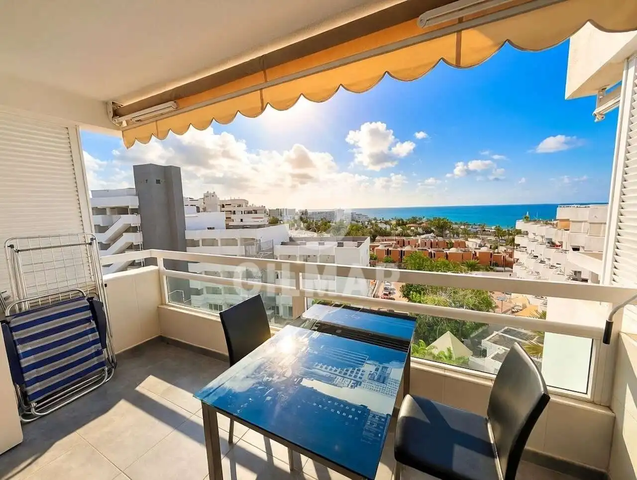 Apartamento con terraza en venta en Costa Adeje