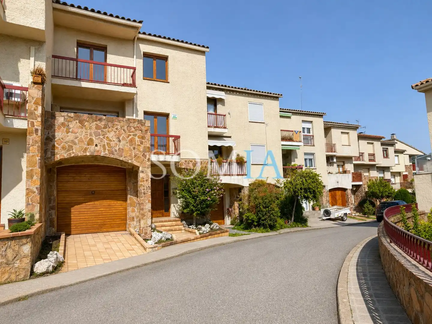 Vista exterior de Casa adosada en venta en Sant Celoni con Calefacción, Jardín privado y Trastero