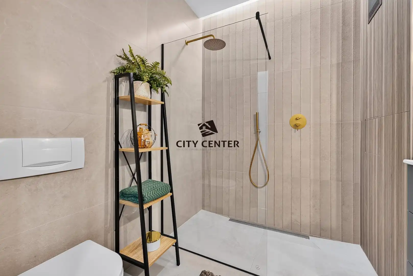 Badezimmer von Wohnungen zum Verkauf in Arona mit Möbliert und Gemeinschaftspool