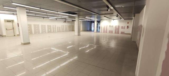 Local comercial en Alquiler en De Pablo Neruda en Grancasa