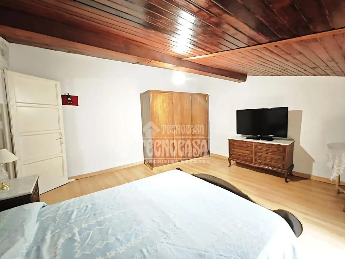 Dormitori de Casa adosada en venda en Altarejos amb Calefacció