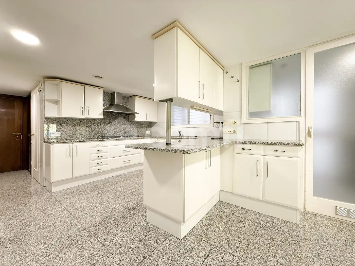 Flat for rent in Anglí, Les Tres Torres