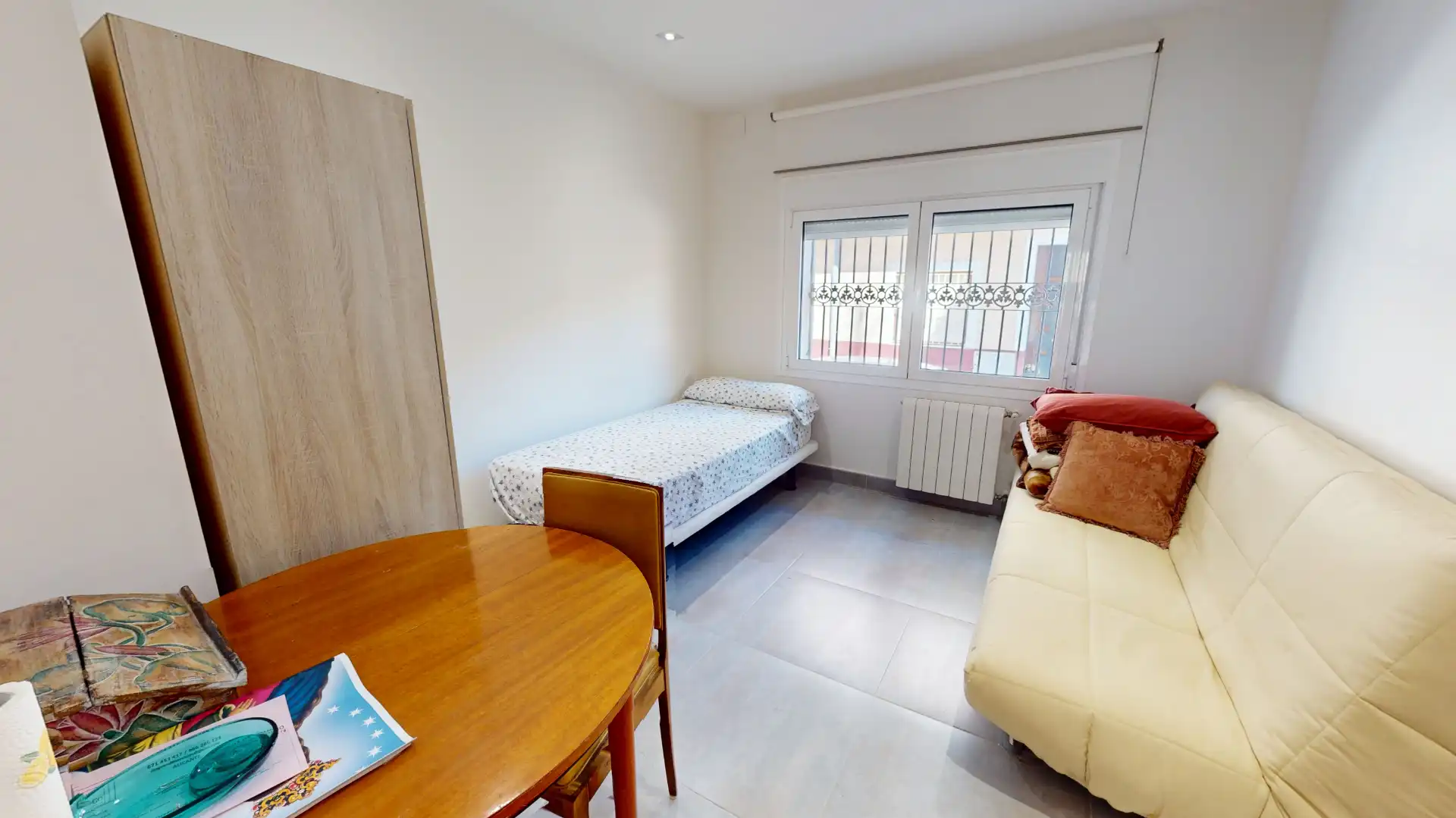 Habitación de Casa o chalet en venta en El Campello con Aire acondicionado, Calefacción y Jardín privado