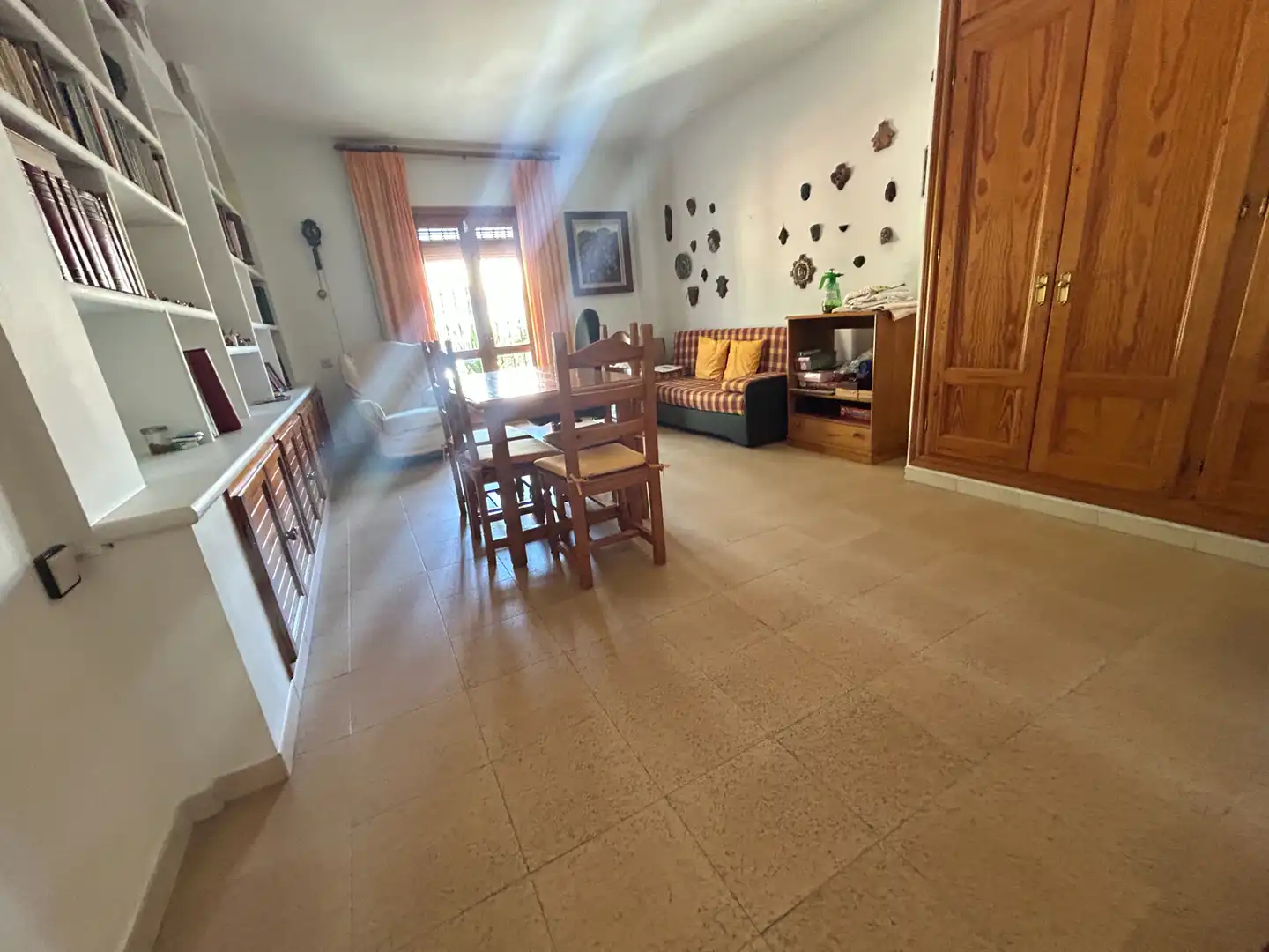 Sala d'estar de Casa adosada en venda en Vélez-Málaga amb Aire condicionat, Calefacció i Jardí privat
