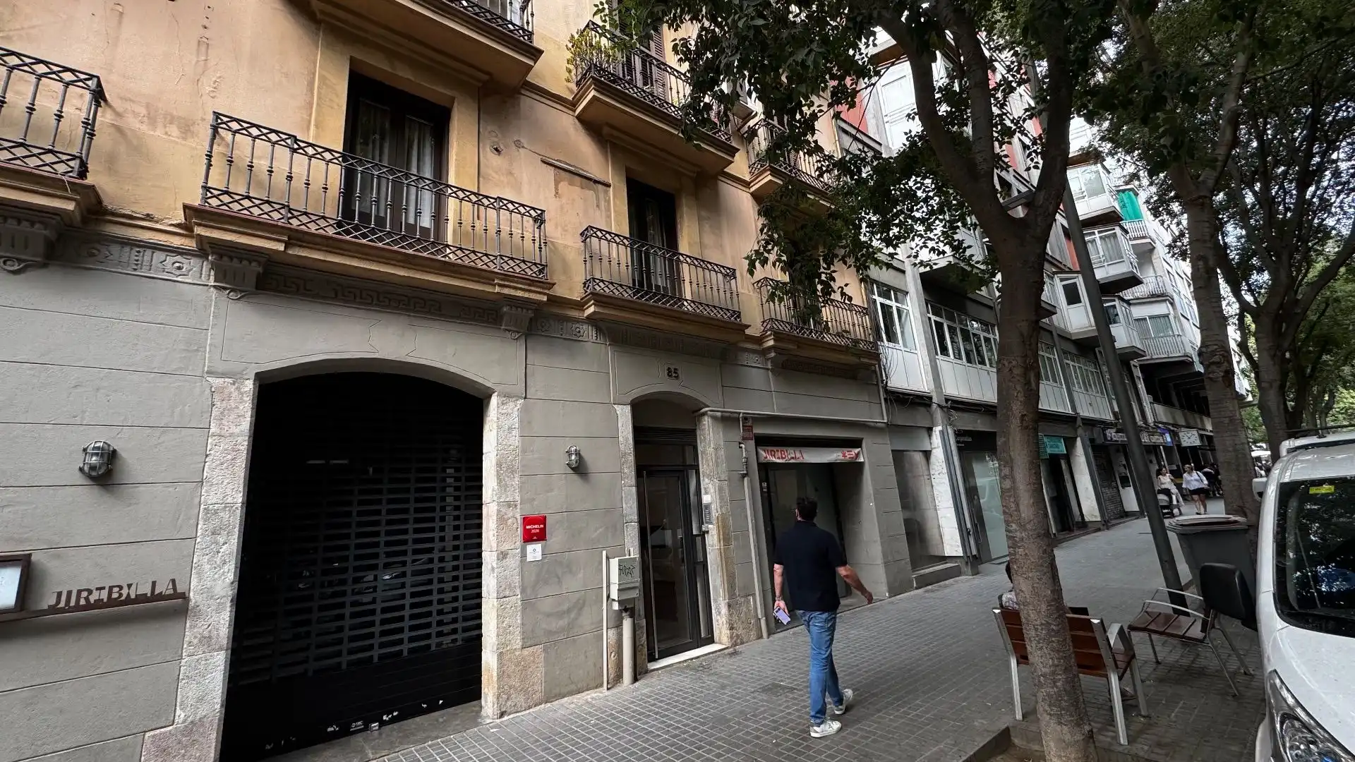 Pis amb ascensor en venda a COMPTE BORRELL 83
