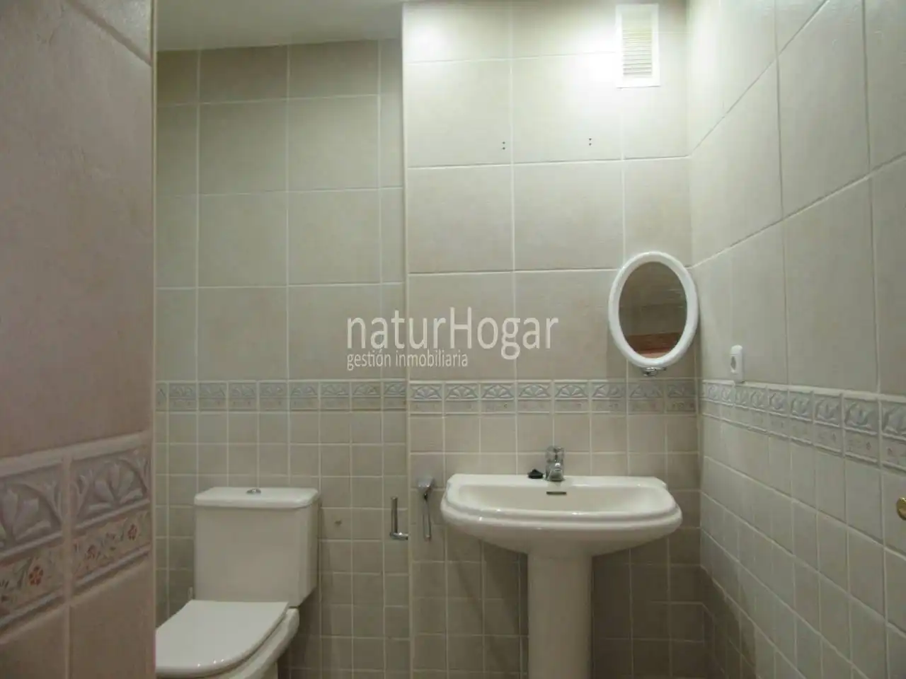 Baño de Piso en venta en La Cañada