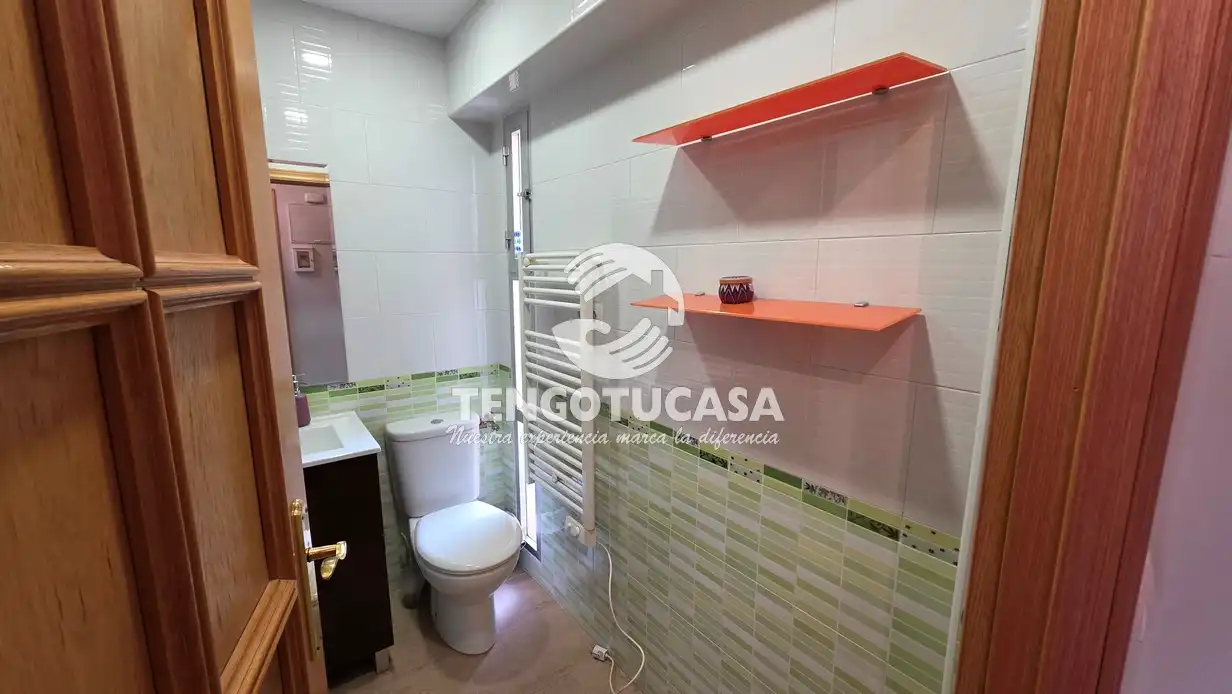 Flat for rent in Madrid  with Air Conditioner, Heating and Furnished
