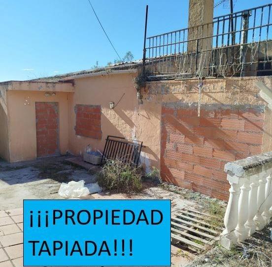 Foto 1 de Casa o chalet en venta en  Rives Blaves - III, Olesa de Montserrat, Barcelona