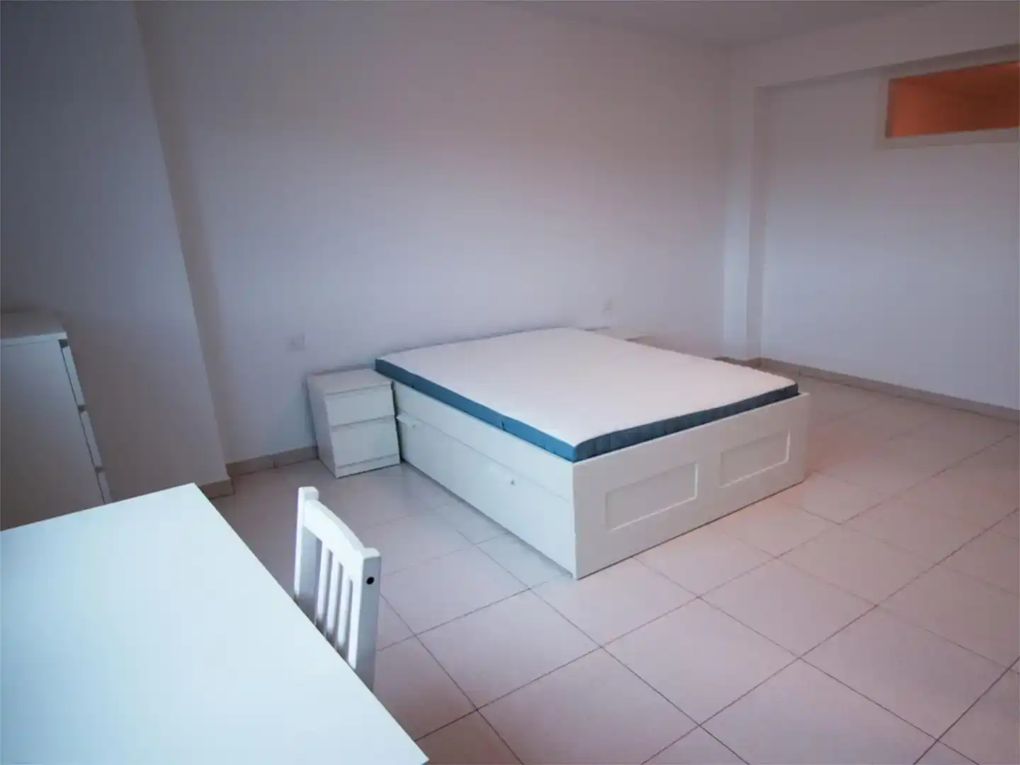 Habitación de Piso en venta en Ordes con Trastero, Amueblado y Balcón