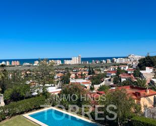 Vista exterior de Casa adosada en venda en Peñíscola / Peníscola amb Jardí privat, Terrassa i Piscina comunitària