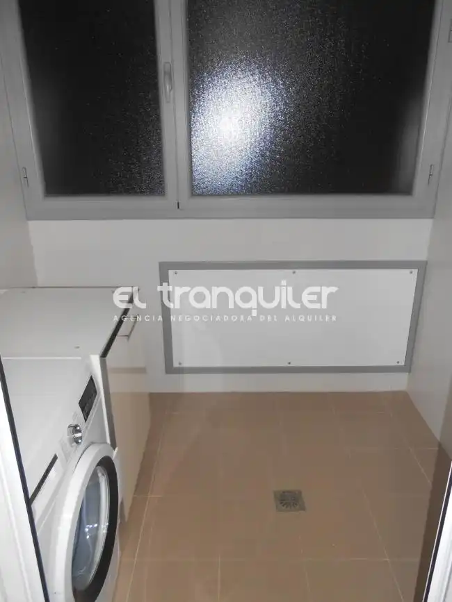 Cuina de Pis de lloguer en Alcorcón amb Aire condicionat, Traster i Rentadora