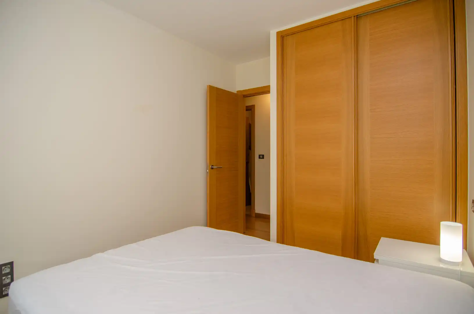 Habitación de Piso de alquiler en A Coruña Capital  con Calefacción, Parquet y Terraza