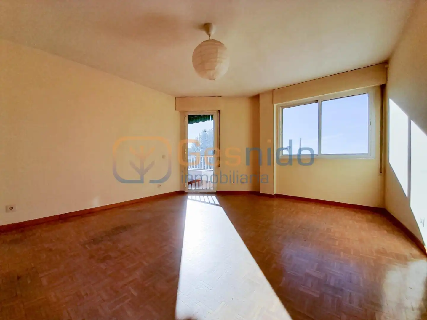 Bedroom of Flat for sale in Segovia  with Heating, Parquet flooring and Terrace