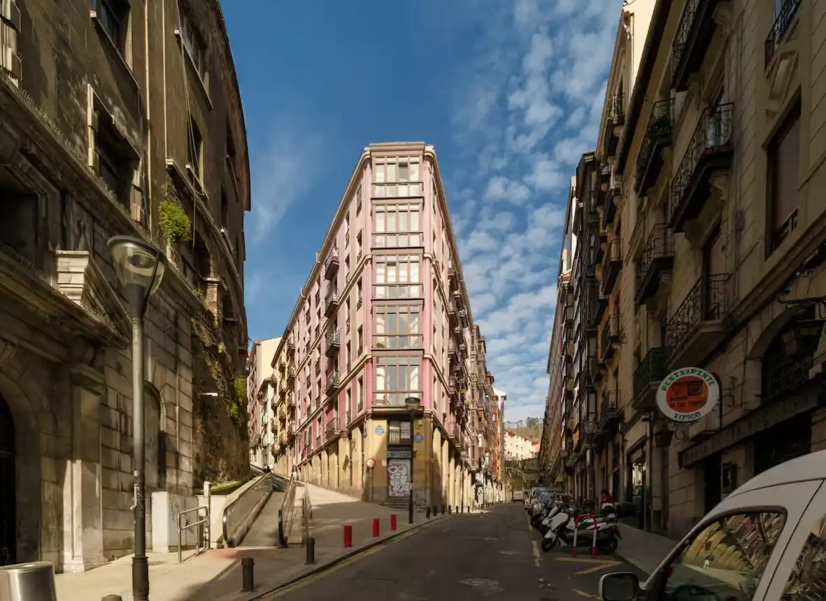 Exterior view of Apartments for rent in Bilbao   with Air Conditioner, Heating and Parquet flooring