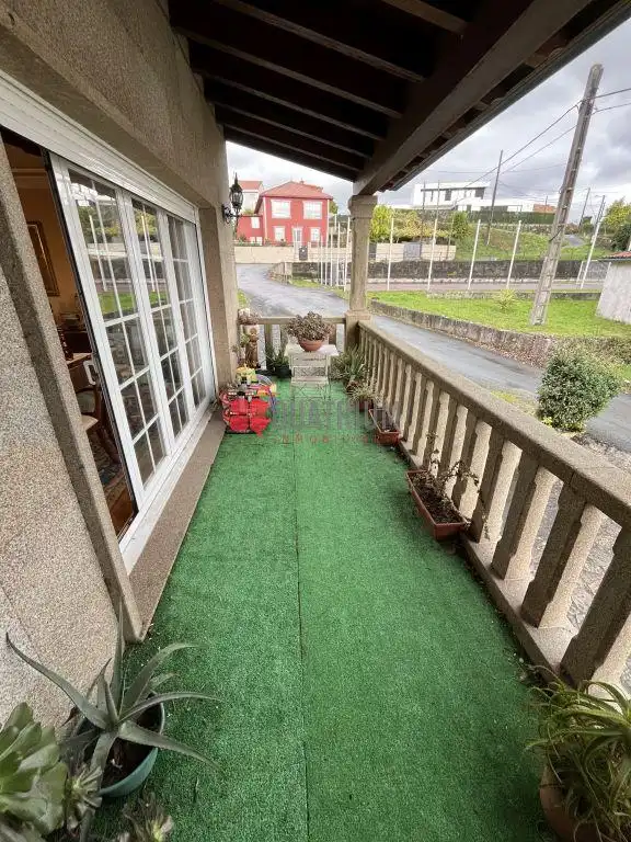 Terrassa de Casa o xalet en venda en Santiago de Compostela  amb Calefacció, Jardí privat i Terrassa