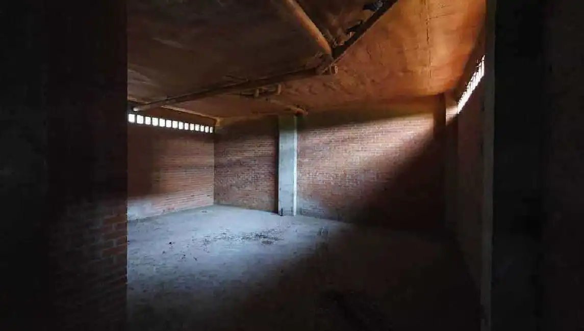 Geschaftsraum zur Miete in C/ María de Las Alas Pumariño, Roces