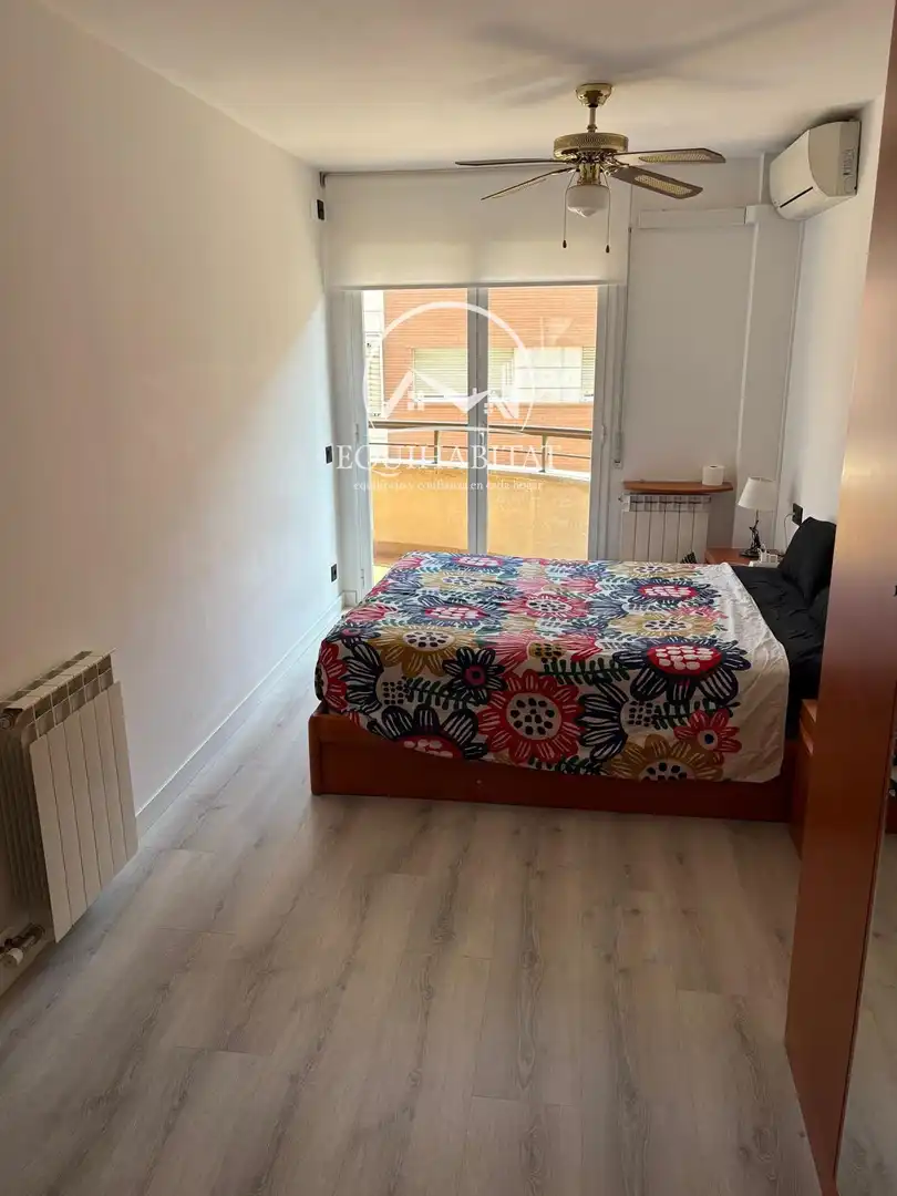 Habitación de Ático de alquiler en Lleida con Aire acondicionado, Terraza y Amueblado