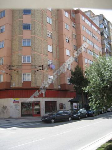 Local comercial en Alquiler en PUERTA SANCHO RIBAGORZA, 8-10 en La Almozara