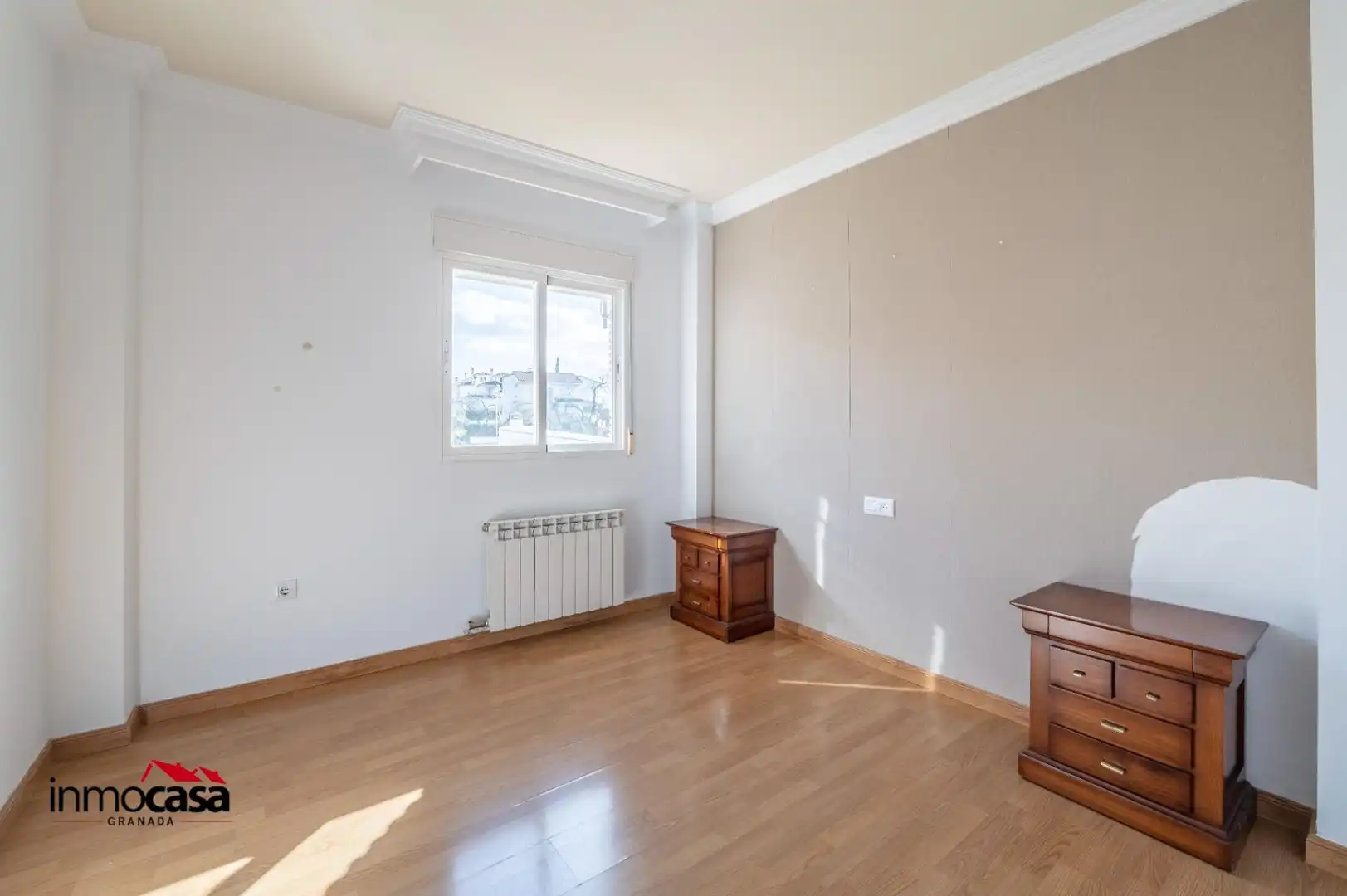 Habitación de Casa adosada en venta en Ogíjares con Calefacción, Amueblado y Balcón