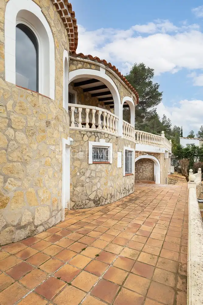 Vista exterior de Casa o xalet en venda en Dénia amb Aire condicionat, Calefacció i Jardí privat