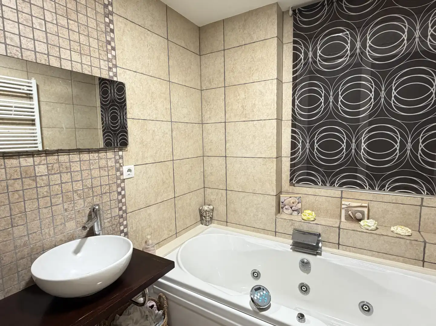 Badezimmer von Wohnung zum Verkauf in Rafelbuñol / Rafelbunyol mit Klimaanlage, Terrasse und Balkon