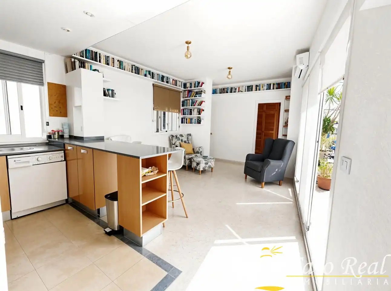 Sala de estar de Piso en venta en Sanlúcar de Barrameda con Aire acondicionado y Terraza