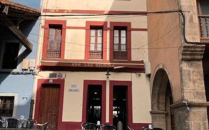 Vista exterior de Edifici en venda en Avilés