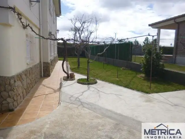 Casa o xalet en venda a Castellanos de Villiquera