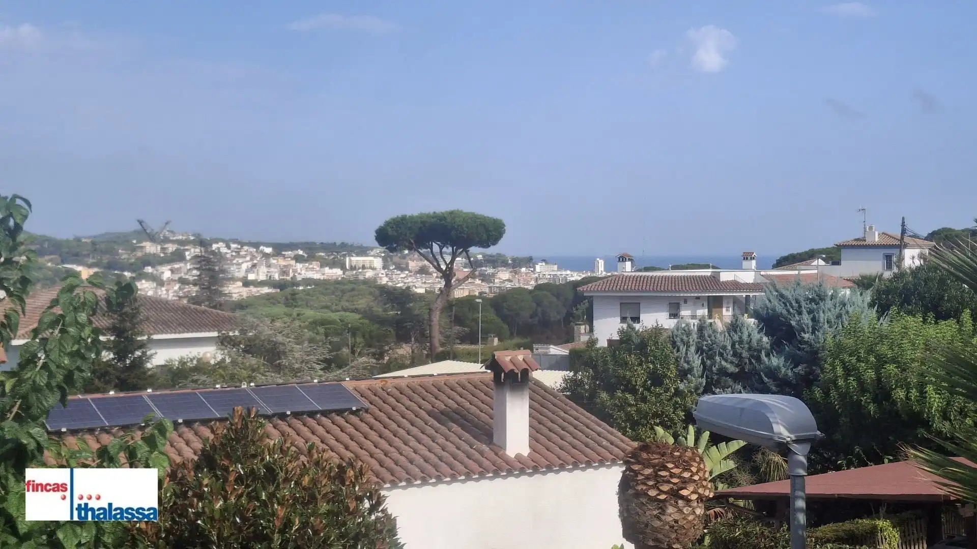 Vista exterior de Casa o xalet en venda en Lloret de Mar amb Calefacció i Jardí privat