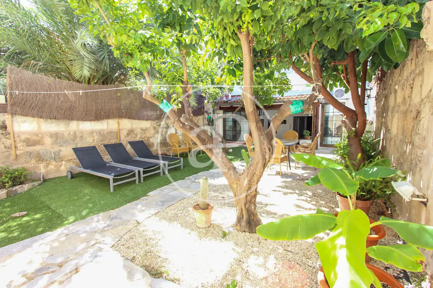 Garten von Wohnung zum Verkauf in  Palma de Mallorca mit Klimaanlage, Heizung und Privatgarten