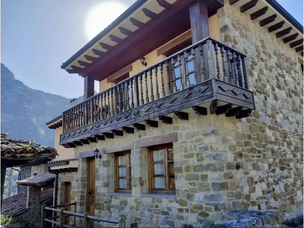 Maison avec jardin à vendre à Calle PARQUE AGUERAS