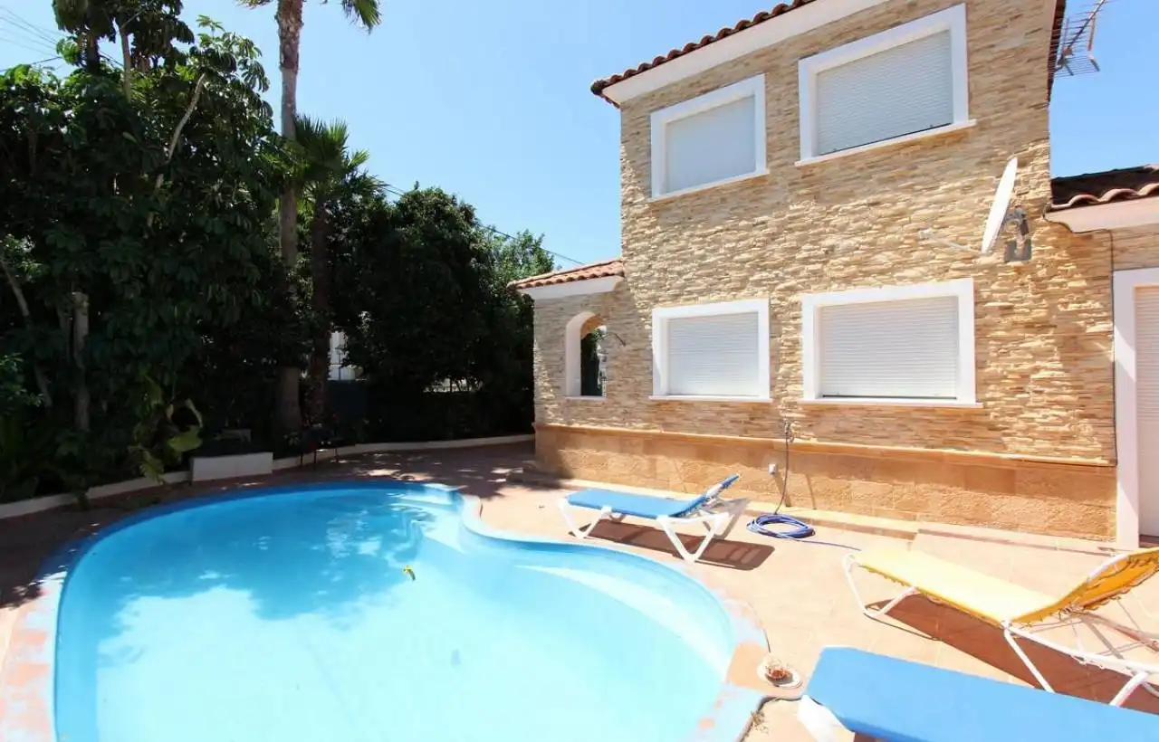 Villa con terrazza in vendita a Marisol Park - Ortembach - Los Almendros, imagen 8